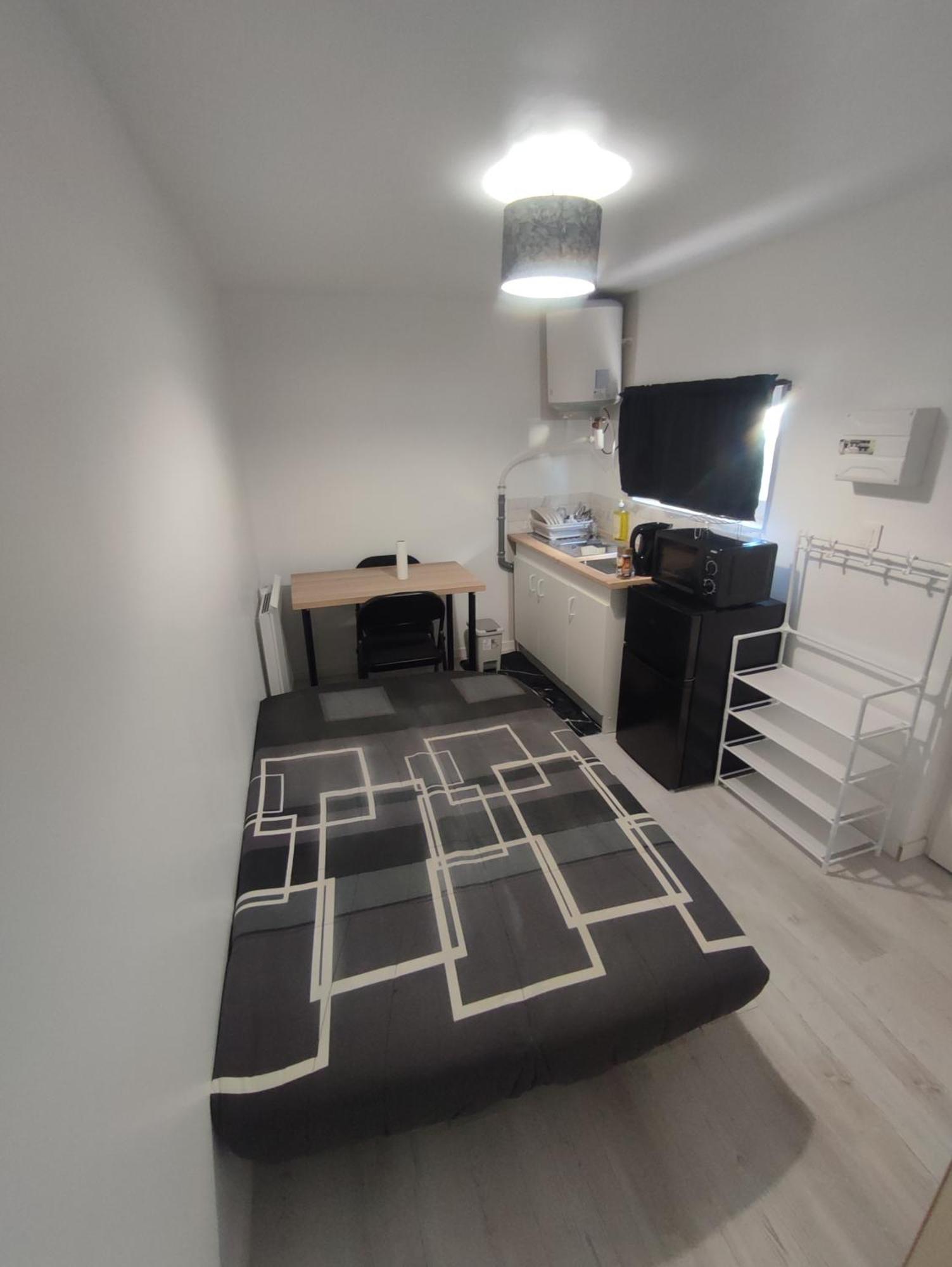 דירות Limay Petit F2 Meuble Independant מראה חיצוני תמונה