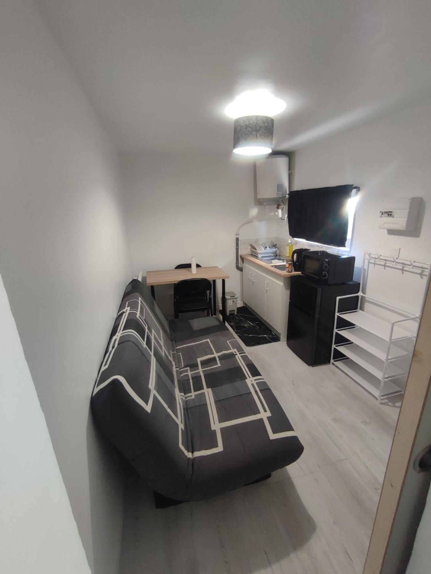 דירות Limay Petit F2 Meuble Independant מראה חיצוני תמונה